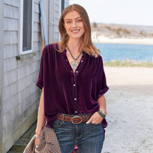 Load image into Gallery viewer, Women's Solid Color Short-sleeved Round Neck Shirt