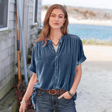 Load image into Gallery viewer, Women's Solid Color Short-sleeved Round Neck Shirt