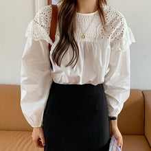 Load image into Gallery viewer, Early Autumn Sweet O Neck Hollowed Out Lace Stitching Blouse Women Loose Puff Sleeve Shirts Women Pullover Elegant White Blusas