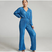 Load image into Gallery viewer, Green Women's Shirt Pleated Two Piece Set Loose High Waist Wide Leg Pants Suit 2022 Casual Elegant Office Ladies Female Outfits
