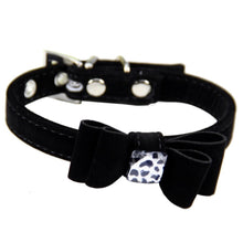 Load image into Gallery viewer, Dog collar made of flannelette with bow tie