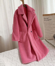 Load image into Gallery viewer, Loose Fur Integrated Faux Fur Coat Women