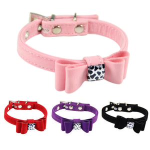 Dog collar made of flannelette with bow tie