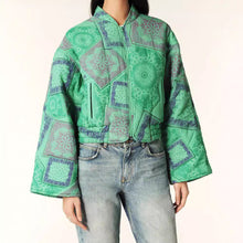 Load image into Gallery viewer, Round Neck Long Sleeve Printed Short Zipped Cotton-padded Jacket