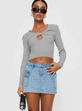 Load image into Gallery viewer, Solid Color Low Waist Denim Slim Fit Package Hip Skirt