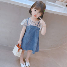 Load image into Gallery viewer, 2-7 Years Old Girls&#39; Dress 2021 Summer New Fashion Baby Refreshing Floral Skirt Girl Outdoor Short Sleeve Denim Princess Skirt