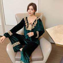Load image into Gallery viewer, 2021 Autumn Winter Gold Velvet Sexy Leopard Lace V-neck Pajama Set for Women Long Sleeve Sleepwear Homewear Pijama Mujer Clothes