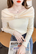 Load image into Gallery viewer, 2021 Autumn and Winter New Korean Version of The Thin Design Bottoming Shirt Women&#39;s T-shirt One Word Collar Tops