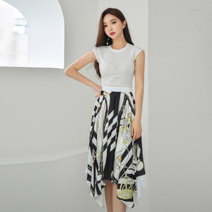 2021 New Korean Style Women Summer Elegant Round Neck Slim Short Sleeve T Shirt Tops + High Waist Printed Skirt Two Piece Set