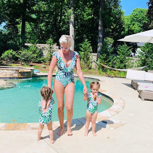 2021 New Matching Swimwear One-piece Parent-child Swimsuit Family Bathing suit Mother Kids Bikini Traje de baño de las señoras
