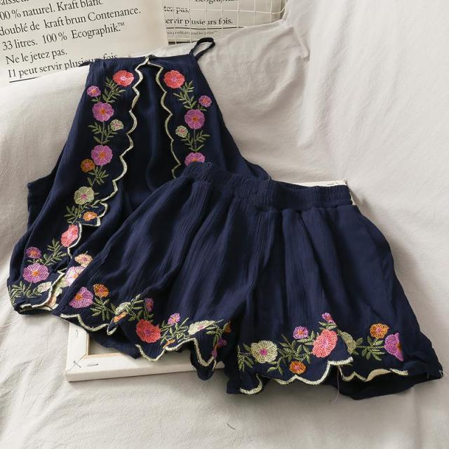 2021 New Summer Women 2-piece Set Cotton Linen Embroidery Strapless Halter Top + Elastic Waist Loose Shorts Ladies Clothing Wear