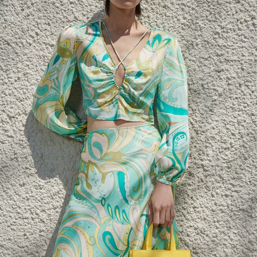 2021 New spring summer women dress Bohemian floral print cropped hollow design sexy navel short top long sleeve chiffon shirt