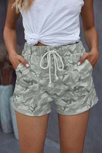 2021 Summer New Casual Loose Womens Shorts Camouflage Printing Shorts Women Fashion Drawstring Pocket Comfortable Shorts Female