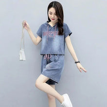 Load image into Gallery viewer, 2021 Summer New Fashion Denim Suit Women Hooded Short Sleeve Denim Jacket Shorts Casual Two-Piece Suits Plus Size Women&#39;s Sets