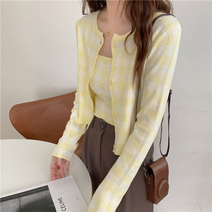 2021 Summer Women's Plaid Knitted Women's Sweet Single-Breasted Cardigan Top and Sexy Vest Ladies Two Piece Set