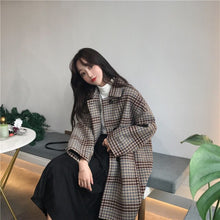 Load image into Gallery viewer, 2021 Womens Autumn Winter Long Thicken Loose Wool Coat Student Korean Plaid Outerwear Single-breasted Woolen Jacket Outwears