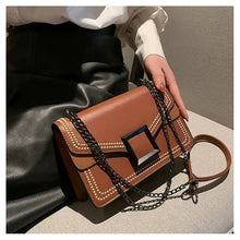 Load image into Gallery viewer, 2021 new Korean version of all-match messenger bag small fragrance chain shoulder bag
