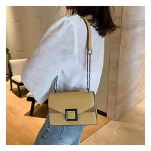 Load image into Gallery viewer, 2021 new Korean version of all-match messenger bag small fragrance chain shoulder bag