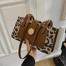 Load image into Gallery viewer, 2021 new armpit shoulder bag leopard texture messenger small square bag