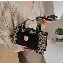 Load image into Gallery viewer, 2021 new armpit shoulder bag leopard texture messenger small square bag