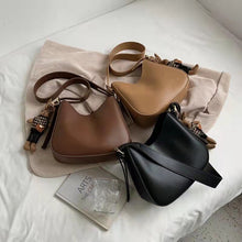 Load image into Gallery viewer, 2021 new fashion shoulder bag popular texture tote bag retro messenger lady underarm bag