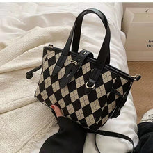 Load image into Gallery viewer, 2021 new versatile one-shoulder messenger high-quality western-style fashion handbag