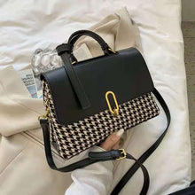 Load image into Gallery viewer, 2021 tend&amp;ecirc;ncia moda feminina bolsas de marca luxo marrom bolsas ombro crossbody sacos mensageiro saco de maquiagem sacos de bloq