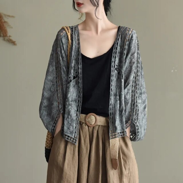 2022 Spring Summer New Retro Cotton Cardigan Hollow Out Clean White Air-Conditioning Shirt Fashion cloak Women'S Short Coat Thin