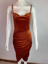 Load image into Gallery viewer, 2022 Summer New Fashion Evening Dress Temperament Slit Pleated Velvet Suspender Sexy Dress