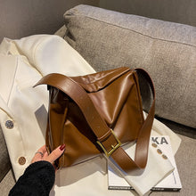 Load image into Gallery viewer, 2023 Ladies New Style Shoulder Bag Fashion Big Bag Pillow Bag Soft Leather Women Bag Solid Color Ladies Messenger Bag