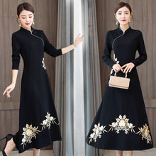Load image into Gallery viewer, Autumn Long Sleeve Vintage Embroidery Improved Cheongsam Women Plus Size Chinese Style Slim Midi Dress Ladies Elegant Qipao