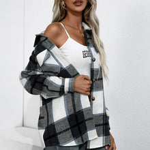 Load image into Gallery viewer, Autumn Winter Casual Fashion Plaid Print Women Shirt  Blouses Turn-down Collar Long Sleeves Front Pockets Button Closure Blouses