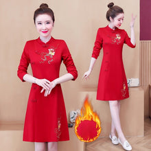 Load image into Gallery viewer, Autumn Winter Plus Velvet Thicken Improved Cheongsam Women Long Sleeve Stand Collar Vintage Embroidery Chinese Style Dress