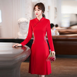 Autumn Women Floral Embroidery Improved Cheongsam Long Sleeve Stand Collar Buckle Chinese Style Slim Knee Length Dress Female