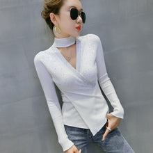 Load image into Gallery viewer, Autumn winter 2021 New women sweaters Fashion sexy v-neck diamond knitted shirt Elegant slim women&#39;s pullovers