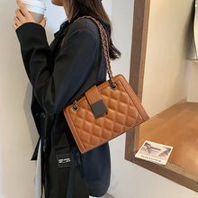 Load image into Gallery viewer, Bolsa de ombro de couro de couro preto pequeno do plutônio para as mulheres  inverno marca corrente designer bolsas de mão t