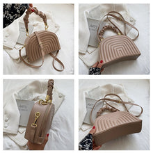 Load image into Gallery viewer, Bolsa de ombro pequena de couro pu feminina, bolsa crossbody com alça curta de ombro marca estilosa para mulheres 2021, bolsa de