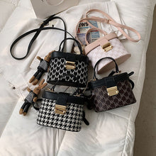 Load image into Gallery viewer, Bolsa feminina transversal, bolsa de mão ombro com fecho na moda 2022