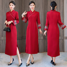 Load image into Gallery viewer, Chinese Style Improved Cheongsam Vintage Embroidery Long Sleeve V-Neck Buckle Plus Size Split Fork Slim Midi Dress Female Qipao