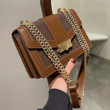 Load image into Gallery viewer, Designer de luxo marca esfrega couro corrente aleta bolsa ombro para as mulheres inverno sacos crossbody bolsas festa e bolsas 2