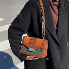 Load image into Gallery viewer, Designer de luxo marca esfrega couro corrente aleta bolsa ombro para as mulheres inverno sacos crossbody bolsas festa e bolsas 2