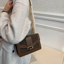 Load image into Gallery viewer, Designer de luxo marca esfrega couro corrente aleta bolsa ombro para as mulheres inverno sacos crossbody bolsas festa e bolsas 2