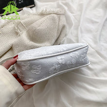 Load image into Gallery viewer, Fashion Chain Handbags for Women 2022 The New Designer Casual Shoulder Bag Luxury High Capacity Ladies Messenger Bags and Purses