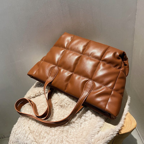 Fashion Fabric Big Quilted Soft Shoulder Bags for Women 2022 Hit Winter Shoulder Bags Padded New Fashion Trendy Brand Handbags