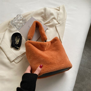 Fashion Luxury Faux Fur Bucket Women&#39;s Handbags Designer Lady Hand Bags Fluffy Soft Plush Warm Winter Clutch Shoulder Bags