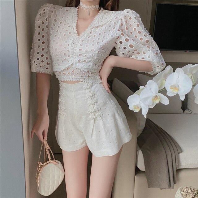 Fashion V-neck Sexy Lace Hollow Top + Disc Button Shorts Suits Ensembles Femme Conjuntos De Vestido Two Piece Sets Women 2021