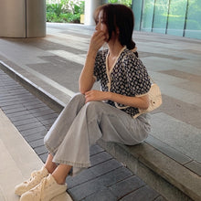 Load image into Gallery viewer, French Retro Short Sleeves Top Women&#39;s Design Sense Short Shirt Summer 2021 New Graceful Puff Sleeve Shirt