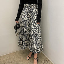 Load image into Gallery viewer, High Waist Long Floral Skirts Women Spring Autumn 2022 New Elegant Vintage Sweet Faldas Mujer Korean Style Chic All Match Jupe