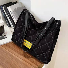 Load image into Gallery viewer, High-end brand design, niche new style, wild, large-capacity, fashion, shoulder bag, female bag