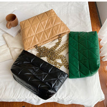 Load image into Gallery viewer, Inverno grande acolchoado sacos de ombro para as mulheres couro do plutônio 2021 hit grande moda designer marca tote corrente bo
